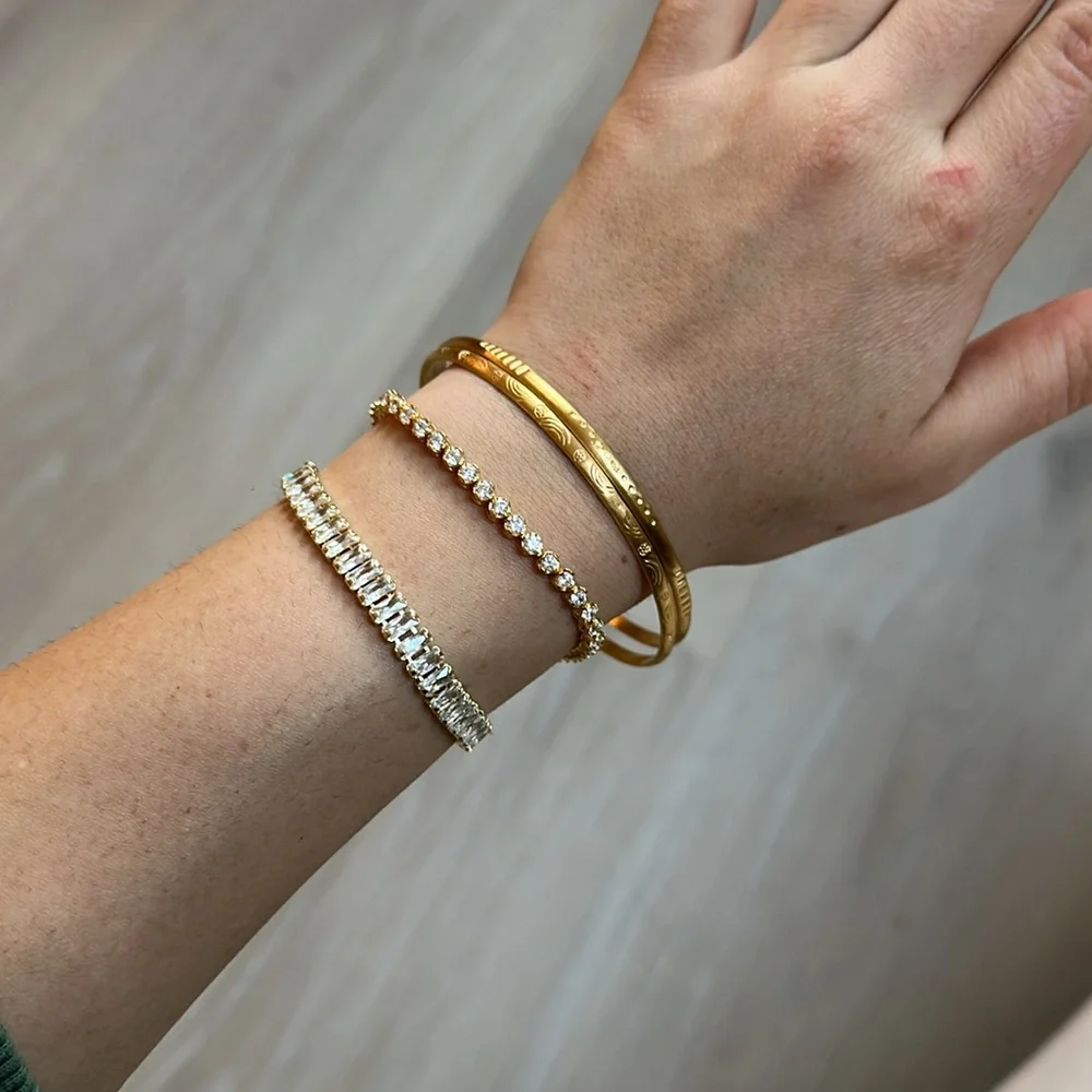 BRAND NEW Set of 2 Satya Jewelry Gold Engraved Slim Bangle set